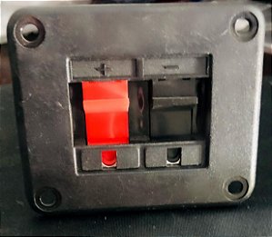 Conector De Pressão Bicolor Preto E Vermelho,borne Para Painel, Audio/som - 2vias