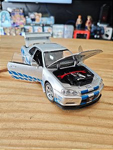 Miniatura Velozes E Furiosos Nissan Skyline Brian 1/24 28cm C/ Luz E Som (Unitário)