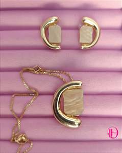Conjunto Colar e Brincos Dourado com Pedra Rosê