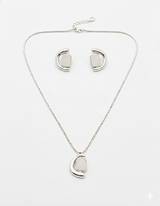 Conjunto Colar e Brinco Orgânico com Pedra Leitosa Branca