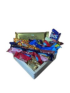 Cesta de chocolate no coração