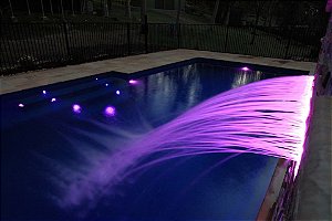 Cascata para piscina em Aço Inox de embutir na parede 60cm lamina curta com LED
