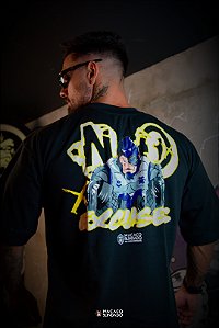 CAMISETA OVERSIZED NO EXCUSES PRETA - MACACO BLINDADO