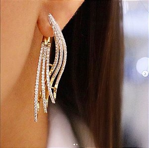 Brinco Fios Infinit em Ouro Amarelo e Diamantes