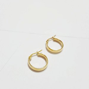 Argola Lisa em Ouro Amarelo / 14 mm