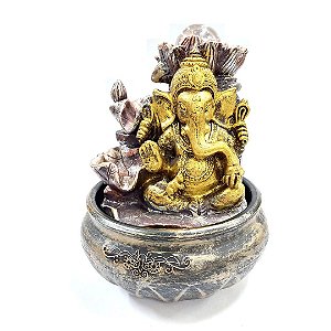 Fonte de Água em Resina Ganesha Dourado/Flor de Lótus Com Bola 3Q - P