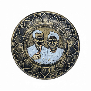 Incensário Orixá Resina Preto Velho e Preta Velha com 11cm