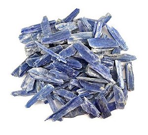 Pedra Bruta Cianita Azul P 2-4cm pct 100 gramas