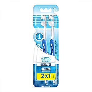 Escova dental oral b 35 indicator leve 2 pague 1