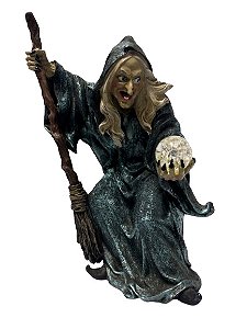 Baba Yaga e Bola de Cristal