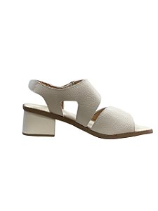 Sandália em couro salto bloco velcro off white