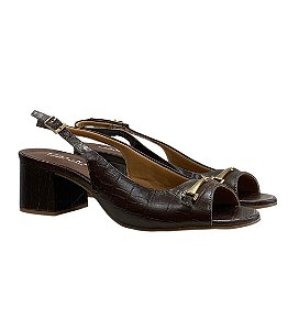Sapato peep toe couro