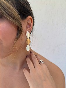 Brinco Alongado Mix de Banhos