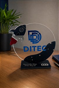 Troféu Personalizado em Acrílico