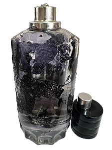 Salvo Eau De Parfum Masculino - Maison Alhambra (SEM CAIXA, FRASCO AVARIADO, BORRIFADOR QUEBRADO E VAZADO)