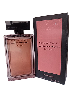 Musc Noir Rose For Her Eau de Parfum - Narciso Rodriguez (Raro - Caixa amassada)