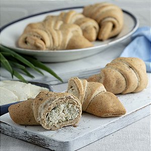 CROISSANT MINAS COM CEBOLINHA (6 unidades - 140g cada)