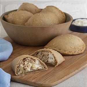 PASTEL DE FORNO FRANGO COM REQUEIJÃO LIGHT (6 unidades - 120g cada)