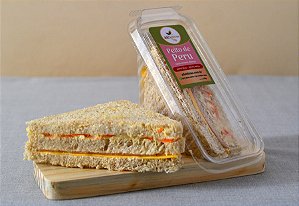 SANDUÍCHE NATURAL PEITO DE PERU COM CREAM CHEESE (4 UNIDADES - 135G CADA)