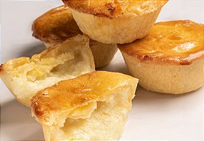 EMPADA DE QUATRO QUEIJOS (6 unidades - 90g cada)