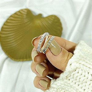 BRINCO ARGOLA MEDIO CRAVEJADO ZIRCONIAS | BC0002