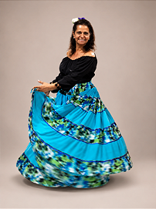 Saia Longa Cigana Modelo Patchwork com 12 metros de roda Azul Claro