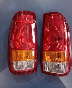 Lanterna traseira Ford F250 99/....
