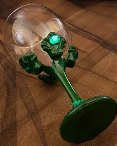 TAÇA DE VIDRO VERDE ESMERALDA POMBAGIRA CIGANA - 1009