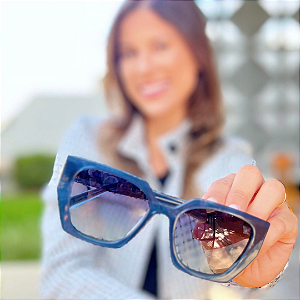 Óculos de sol feminino geométrico azul Jaqueline