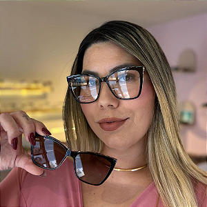 Kit Perfeito – Clipon Adele marrom + Cordão + Limpa lentes – por R$199,00