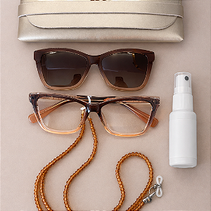 Clipon Estela marrom Translúcido + Kit de Acessórios