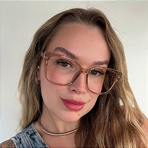 Kit Verão 🌴 - Clipon Camile marrom Translucido + Cordão + Limpa lentes – por R$199,00