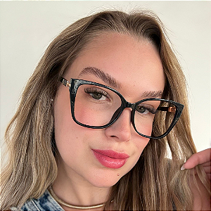 Kit Verão 🌴 - Clipon Isaura preto + Cordão + Limpa lentes – por R$199,00