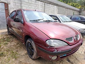 Sucata Renault Megane Rxe 2.0 8V F3R 2000 2001 Para Retirada de Peças
