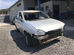 Sucata GM CORSA CLASSIC 1.0 8v 4P 2003/2004 Para Retirada de Peças