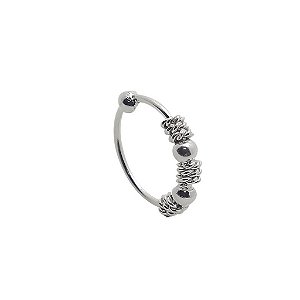 Piercing de prata 925 de orelha.