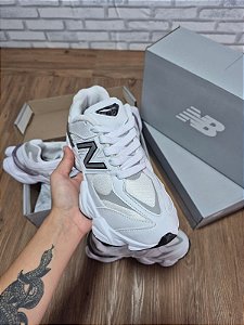 0-202 - Tênis NEW BALANCE 9060 Couro Masculino, Corrida, Academia, Lazer