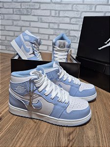 0-1009 - Tênis NIKE Botinha Lançamento