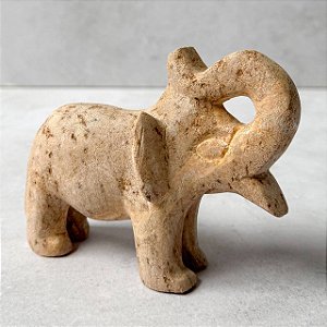 Elefante Decorativo em Pedra Sabão