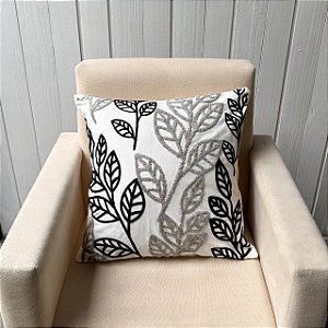 Capa de almofada bordada - 45cm x 45cm