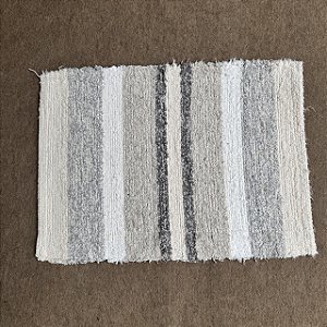 Tapete Multiuso Peludo - 75cm x 55cm