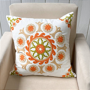 Capa de almofada bordada - 45cm x 45cm