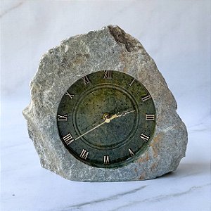 Relógio de Pedra Sabão