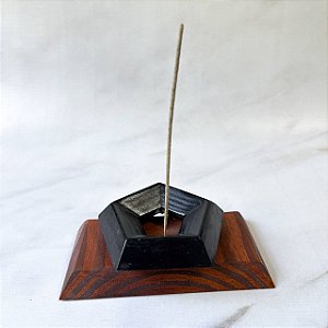 Incensário de Madeira