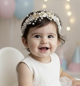 Tiara Helô