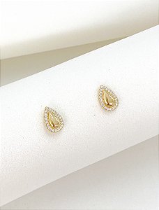 Brinco gota liso e cravejado