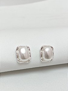 Brinco Quadrado Madre Pérola