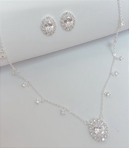 Conjunto oval pedrarias