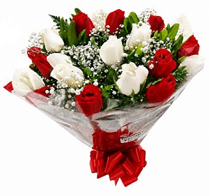 Buquê de 18 rosas vermelhas e brancas