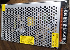 Fonte Estabilizada 12V, 20Amper Para Câmeras Cftv Entre Outros Equipamentos Diversos.